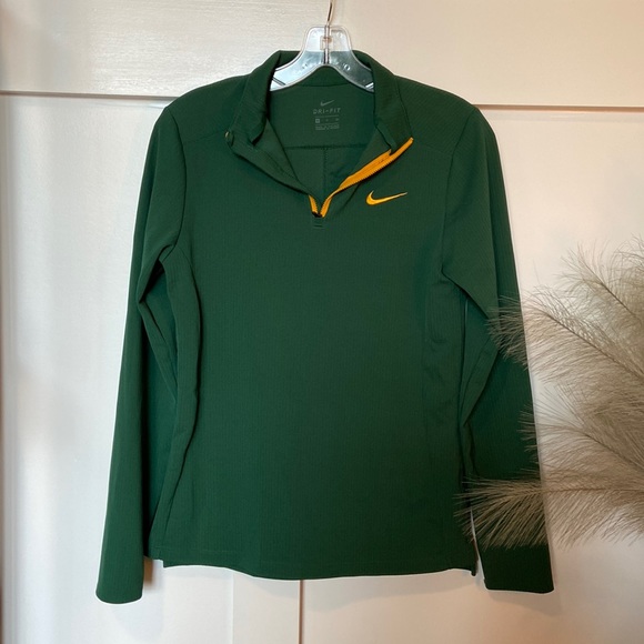 Nike Tops - Nike women’s S Dri-fit green pullover